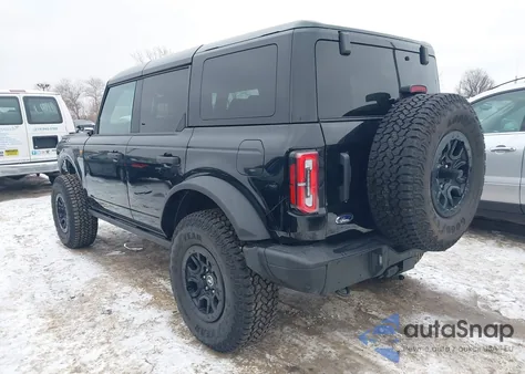 2025 Ford Bronco Badlands z USA, uszkodzony, nr VIN 1FMEE9BP3SLA45307